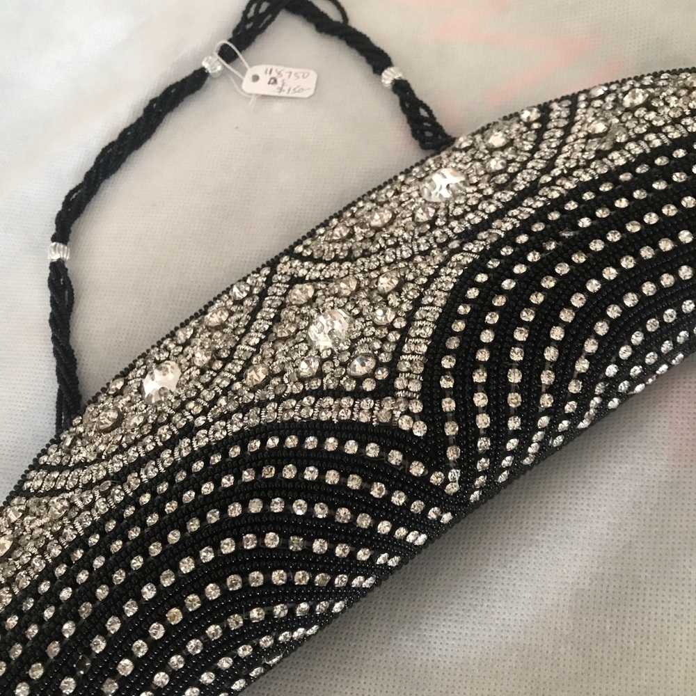 Round black rhinestone and crystal evening clutch - Picture 3 of 6